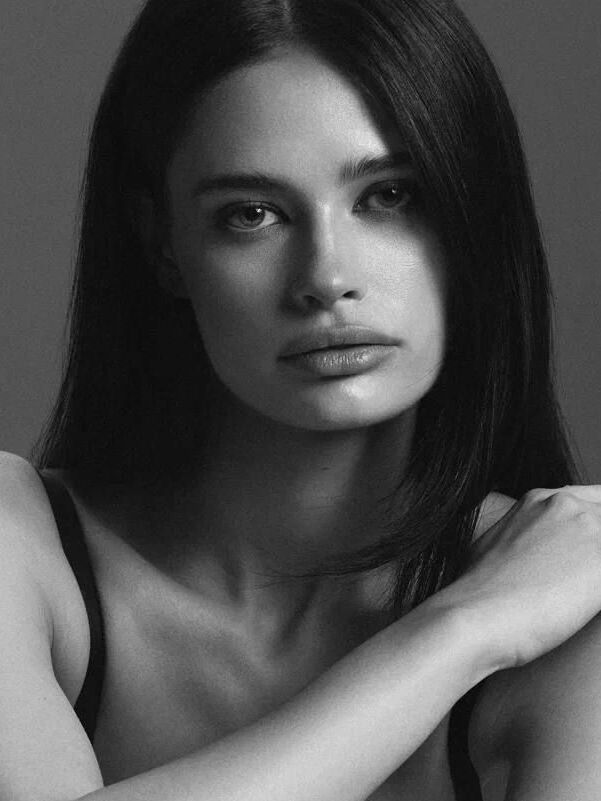 Darina L